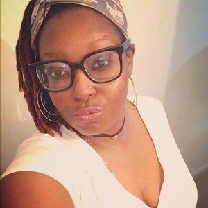 Meet your Posher, Arlisa